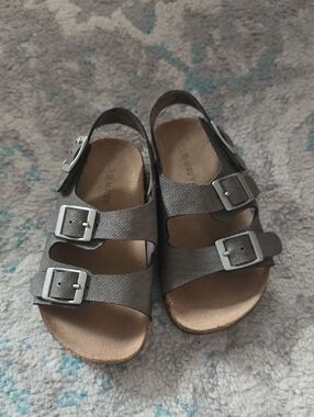 Old Navy Gray Triple-Buckle Kids Sandals